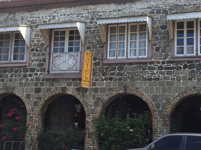 Cobblestone Inn - Image 1