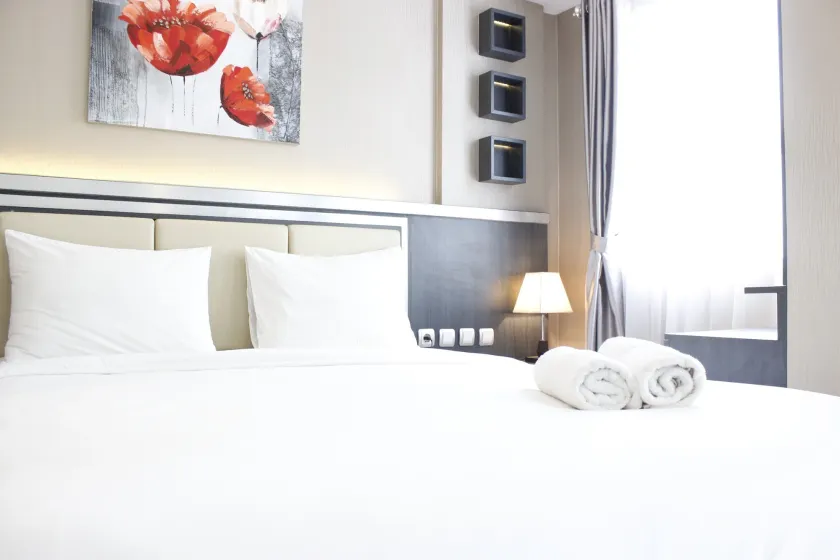 Convenient 1BR Gateway Pasteur Apartment By Travelio - Image 1