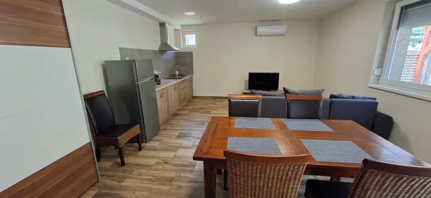 Aranyhal Apartman - Image 1