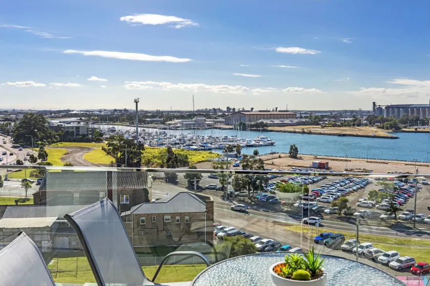 Astra Apartments Newcastle - Image 1