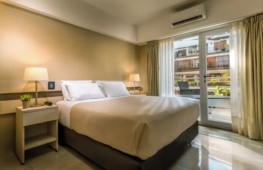 Up Recoleta Hotel - Image 1