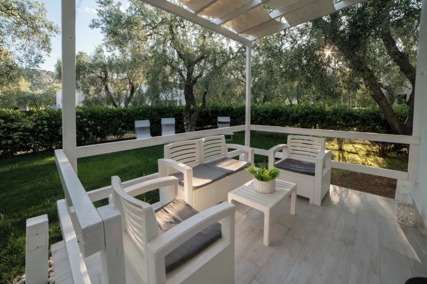 "saracena" Holiday Home With Private Beach and Swimming Pool - Image 1