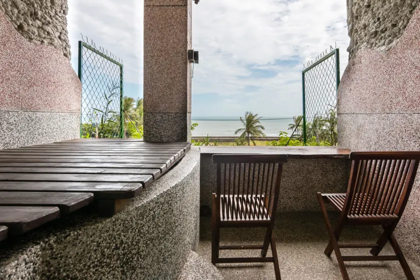 Pasa Beach Resort - Image 1