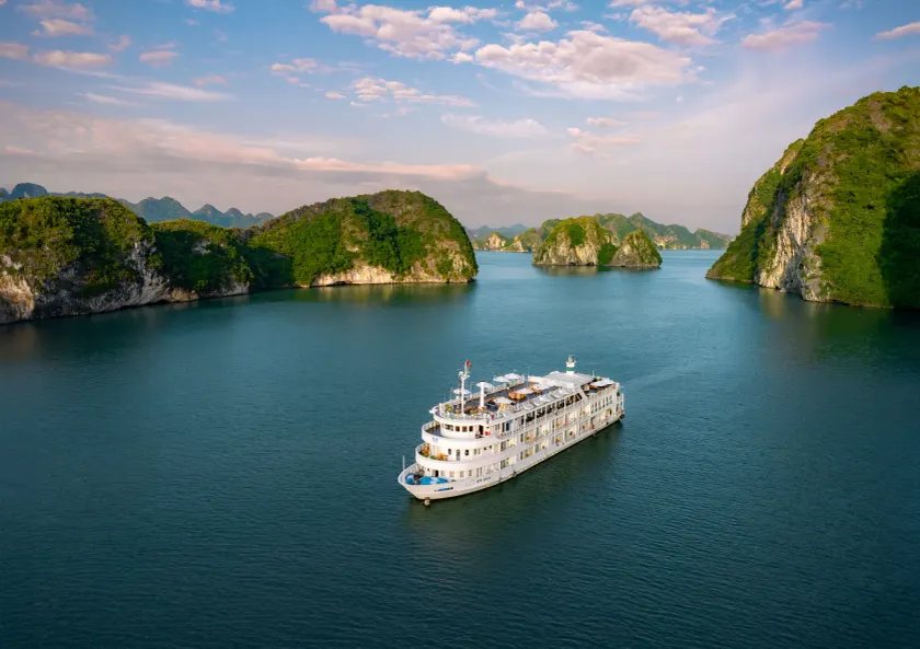 The Au Co Cruise - Managed by Bhaya Cruises - Image 1