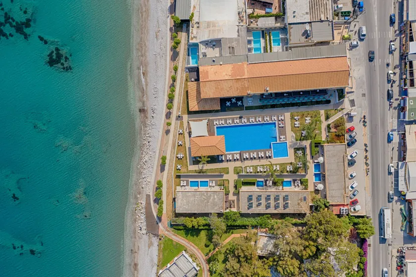 Villa Di Mare Seaside Suites - Image 1