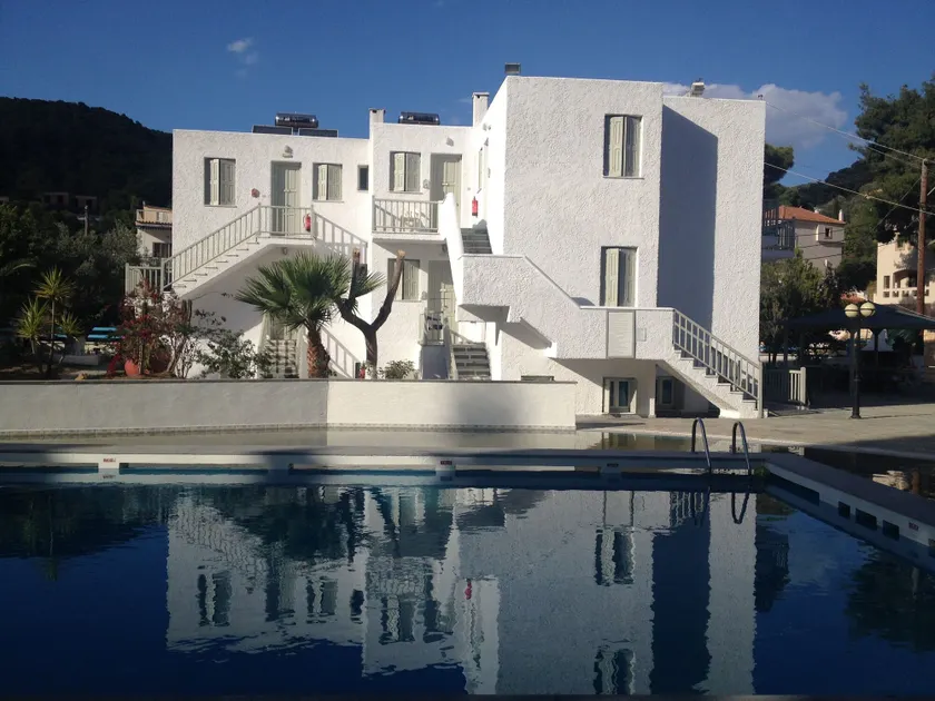 Cascade Holiday Resort - Image 1