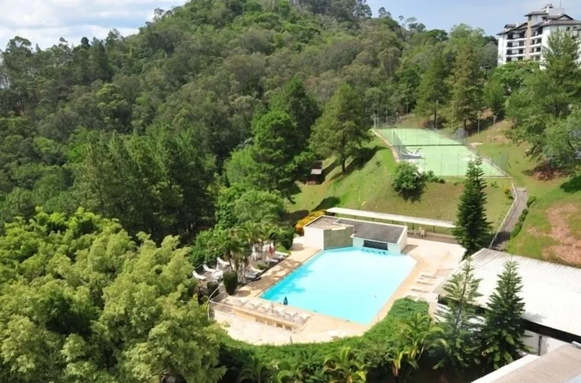 Rovi Plaza Hotel - Image 1