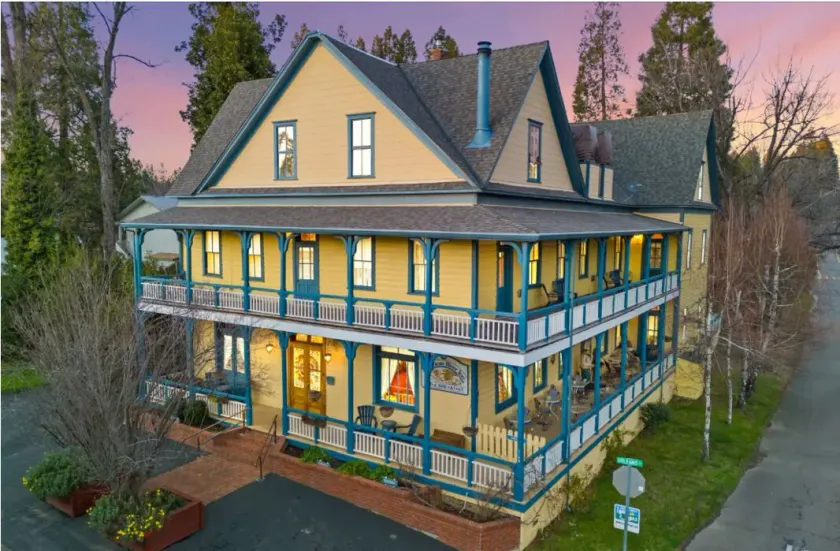 American River Inn - Image 1