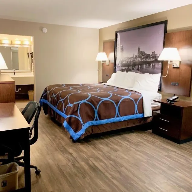 Super 8 by Wyndham Cookeville, TN - Image 1