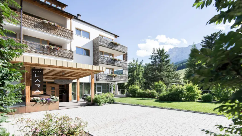 Alpine Hotel Ciasa Lara - Image 1