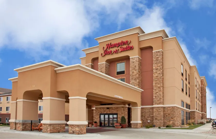 Hampton Inn & Suites Aberdeen - Image 1