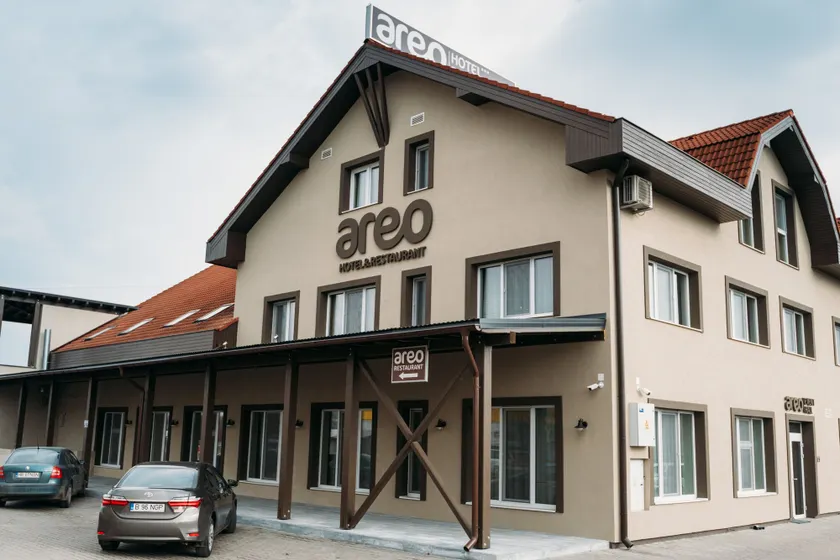 Areo Hotel & Restaurant - Image 1