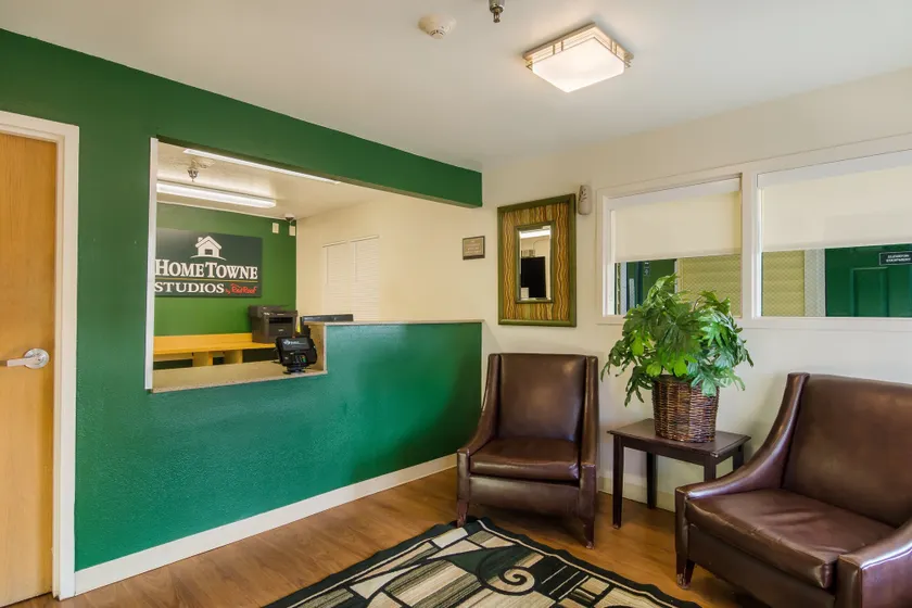 HomeTowne Studios by Red Roof Denver - Glendale/ Cherry Creek - Image 1