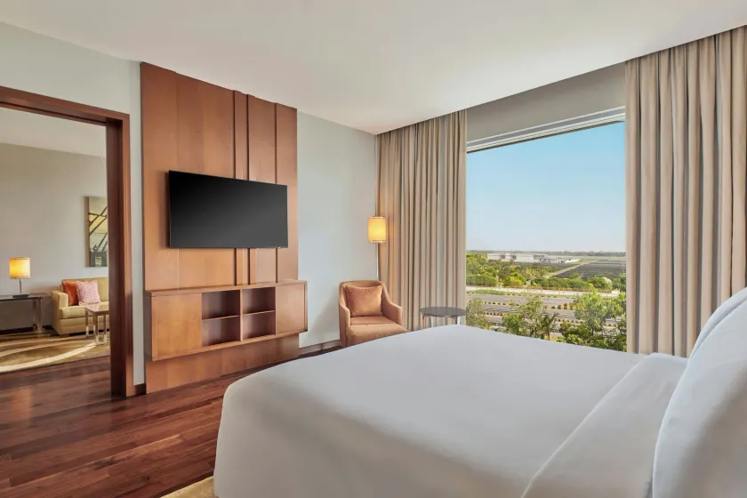 Courtyard by Marriott Kochi Airport - Image 1