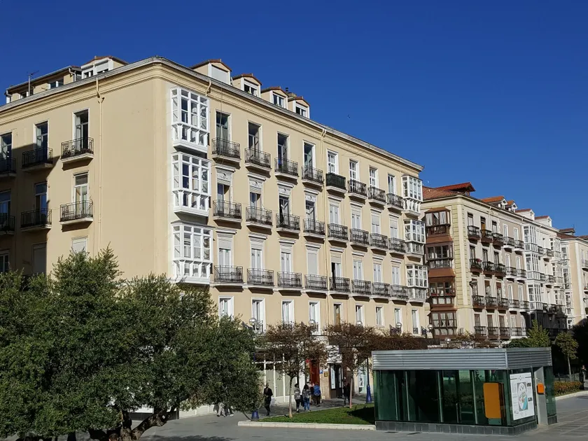 Apartamentos Art Suite Santander - Image 1