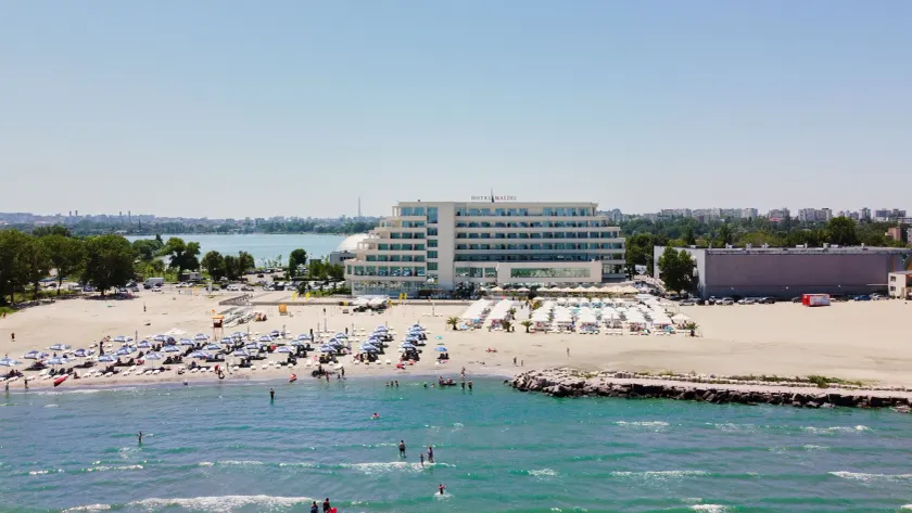 Hotel Malibu - Image 1