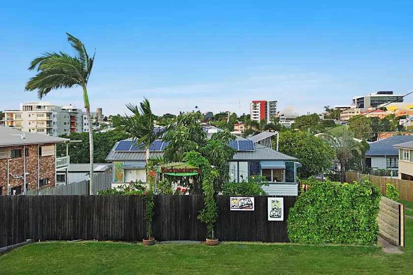 Gladstone Backpackers - Image 1