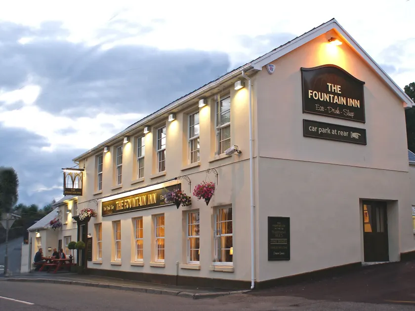 The Fountain Inn - Image 1