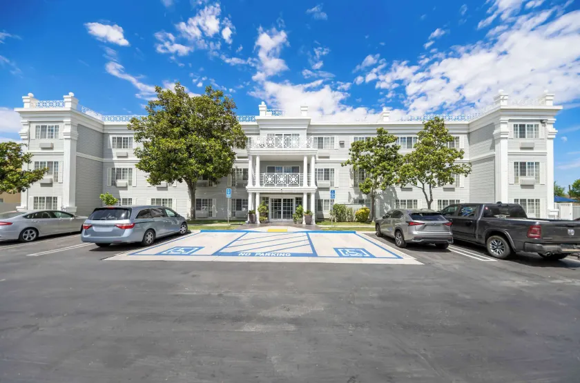 Best Western Executive Inn - Image 1
