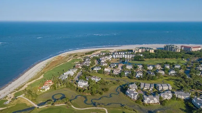 21 Ocean Point - Image 1