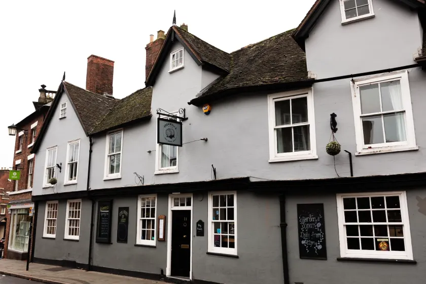 Cromwell's Tap House - Image 1
