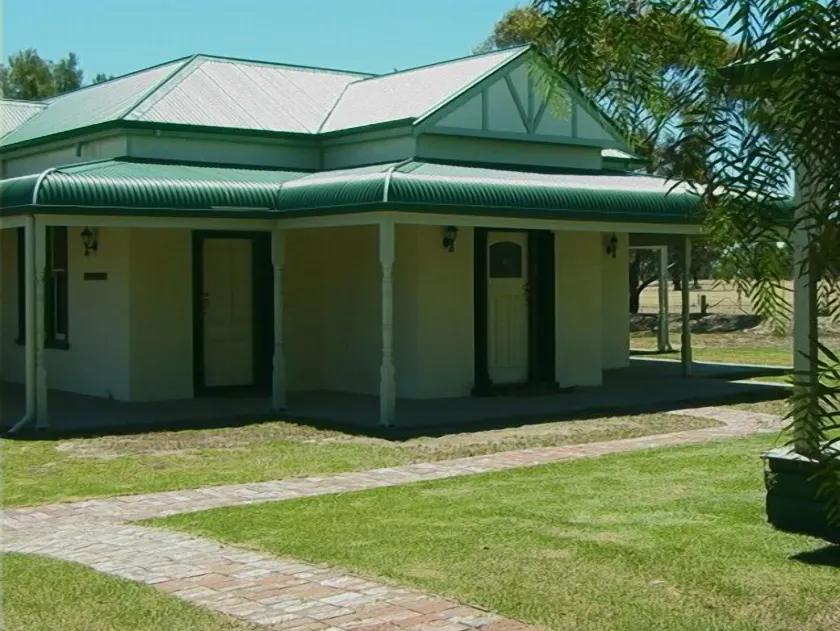 Sylvania Park - Image 1