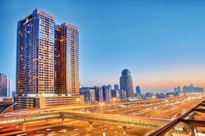 Mercure Dubai Barsha Heights Hotel Suites And Apartments - Image 1