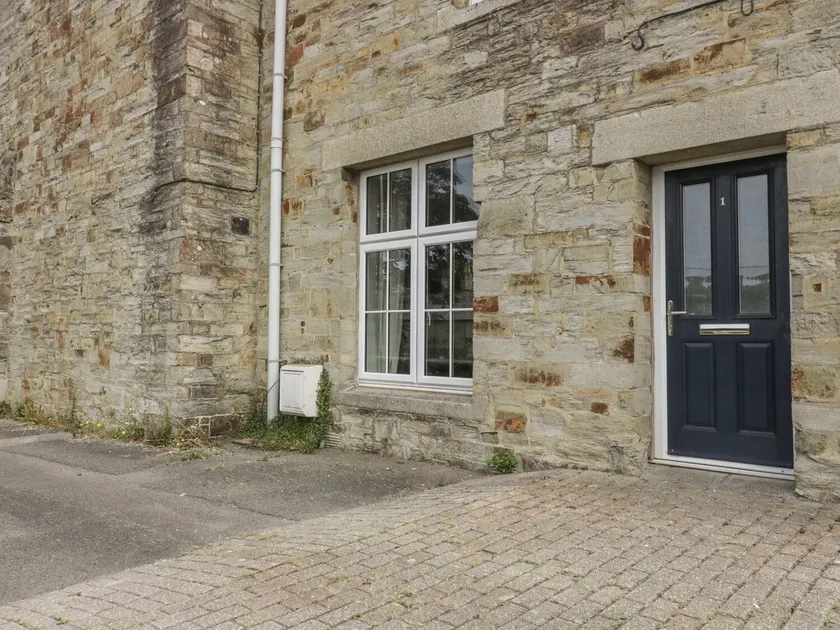 Cherrywood Manor - Image 1