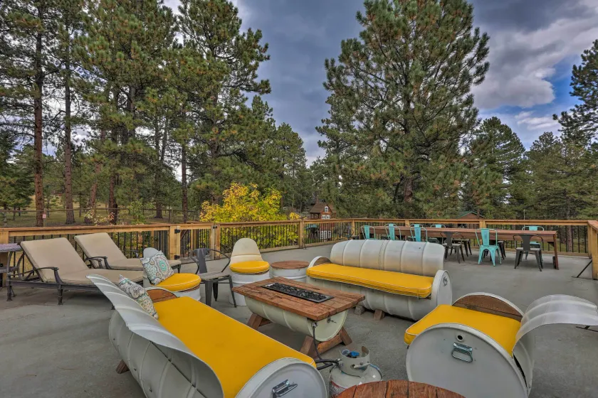 Stunning Evergreen Chalet w/ Private Hot Tub! - Image 1