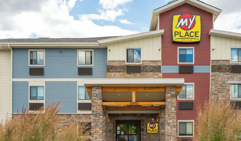 My Place Hotel-Redding, CA - Image 1