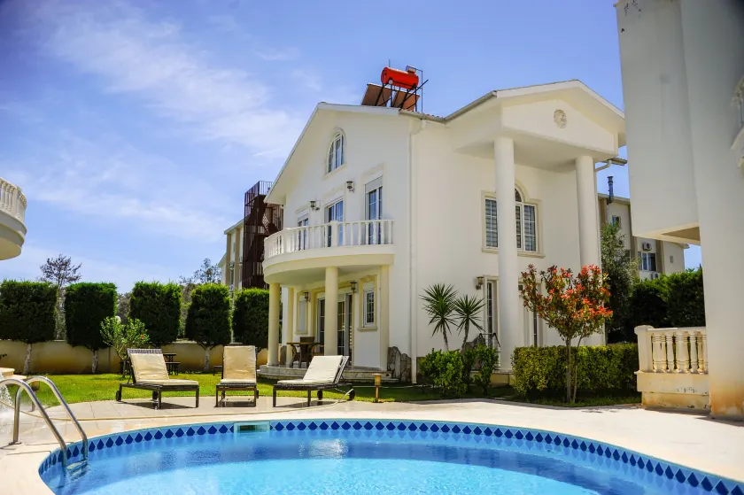 King Penelope Villas - Image 1