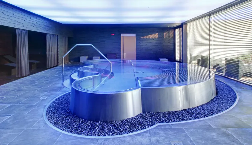 Miura ART Hotel - Image 1