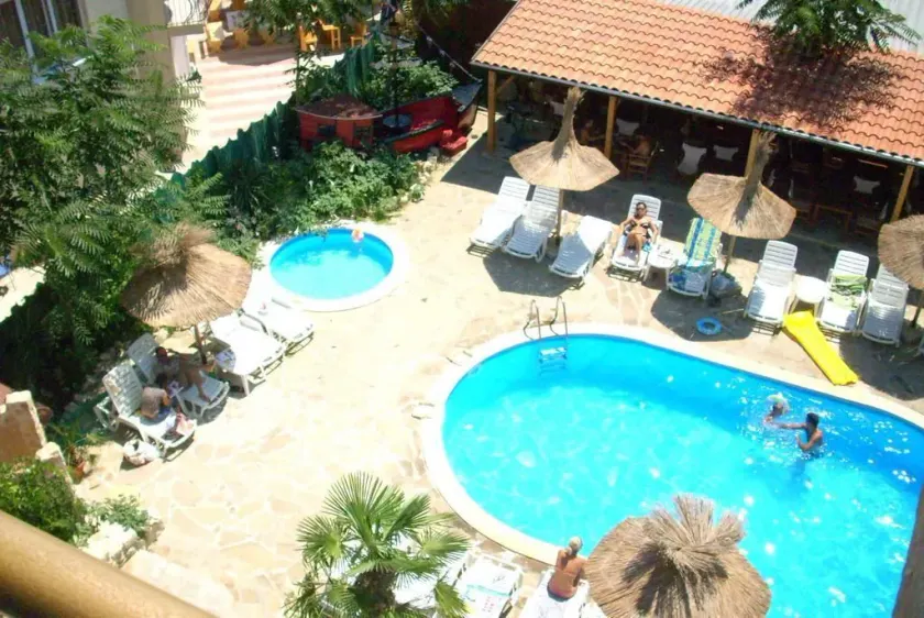 Family hotel Tropicana - Image 1
