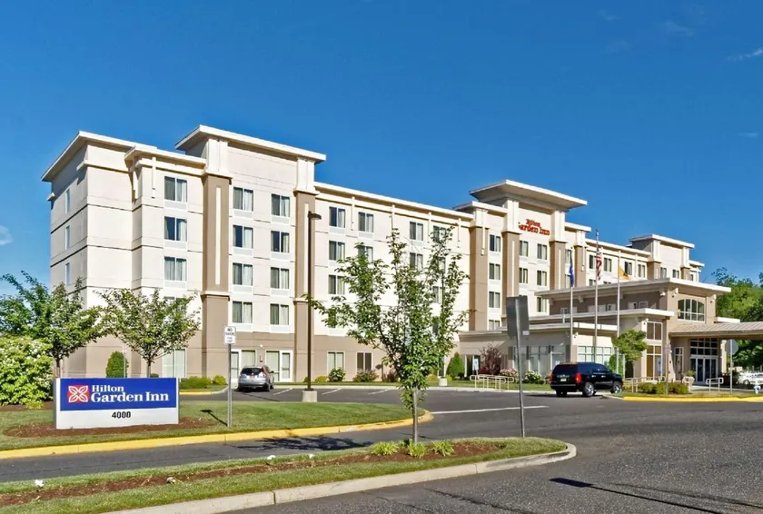 Hilton Garden Inn Mt. Laurel - Image 1