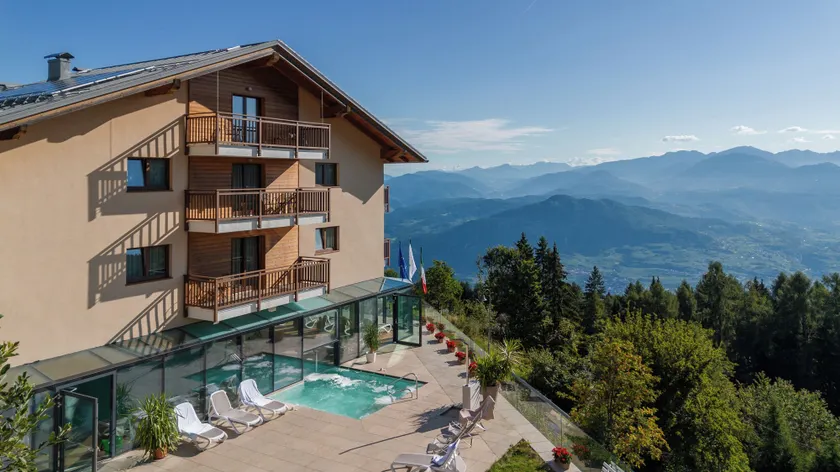 Hotel Monte Bondone - Image 1