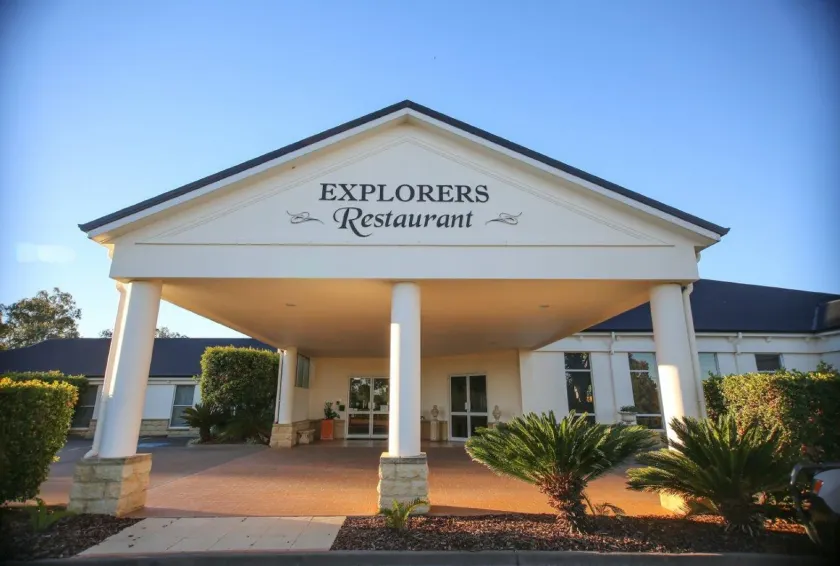 Roma Explorers Inn - Image 1