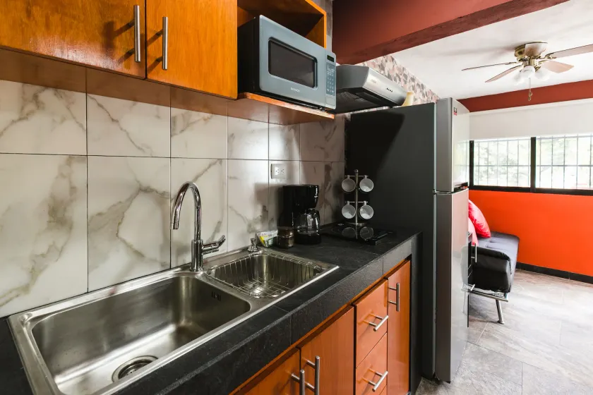 Suite Studio Serviced Apartments - Image 1