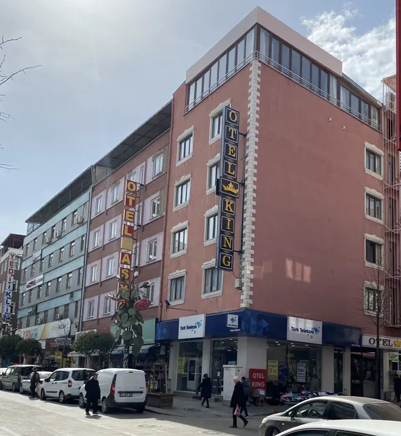 OTEL KING - Image 1