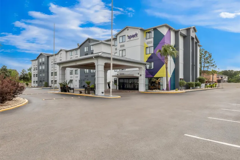 Spark by Hilton Biloxi Ocean Springs - Image 1