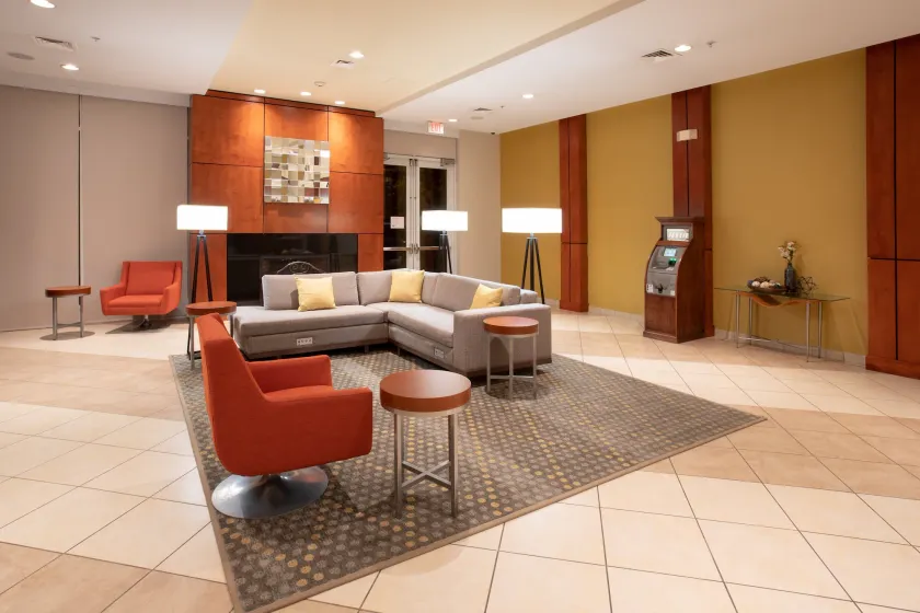 Holiday Inn Winchester Southeast-Historic Gateway by IHG - Hall
