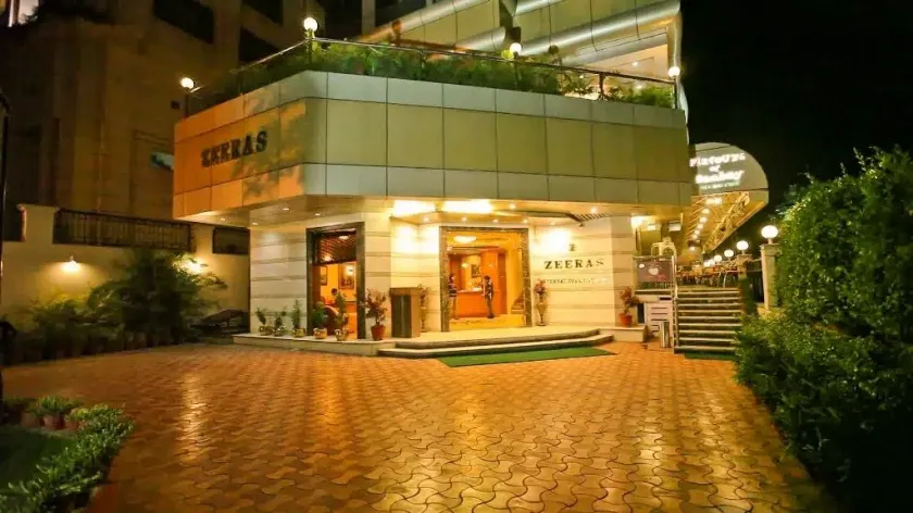 Hotel Zeeras - Image 1
