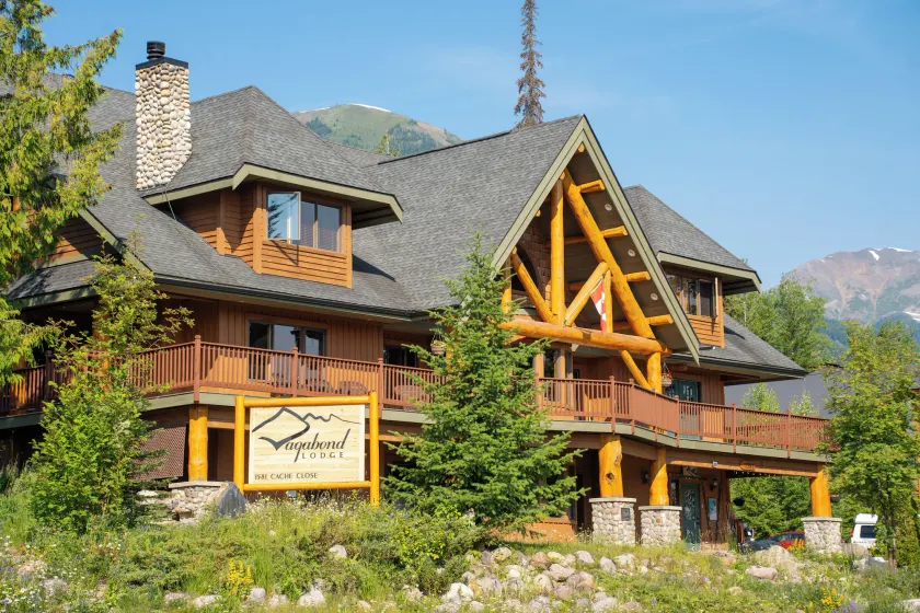 Vagabond Lodge at Kicking Horse - Image 1