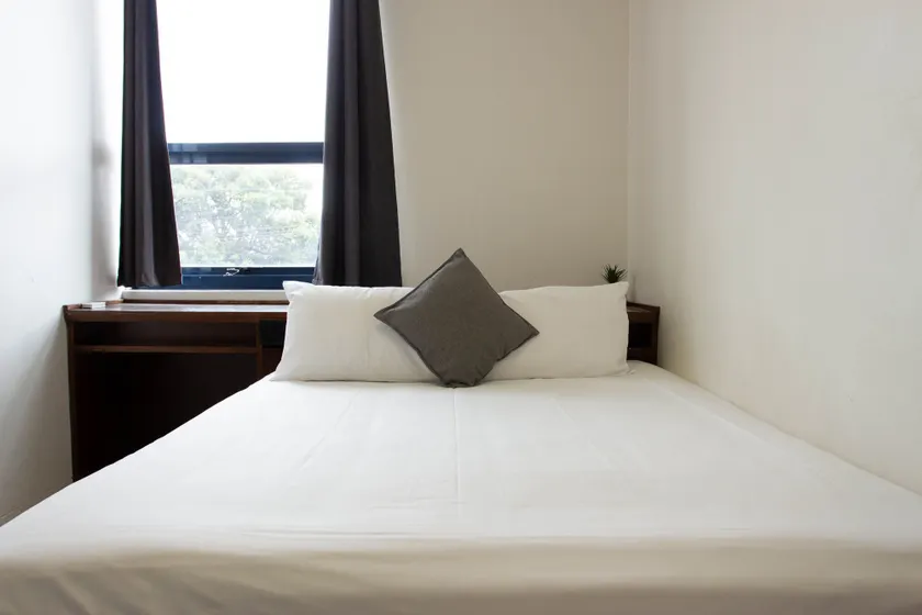 Wiley Park Hotel - Image 1