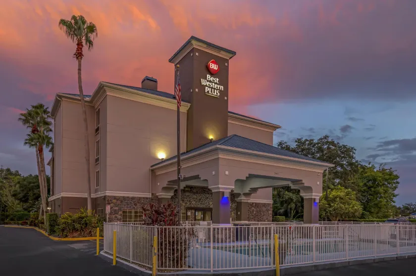 Best Western Plus Sanford Airport/Lake Mary Hotel - Image 1