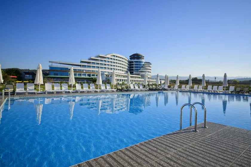 Raymar Resort & Aqua - Image 1