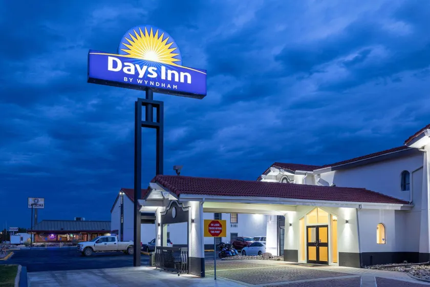 Days Inn by Wyndham Casper - Image 1
