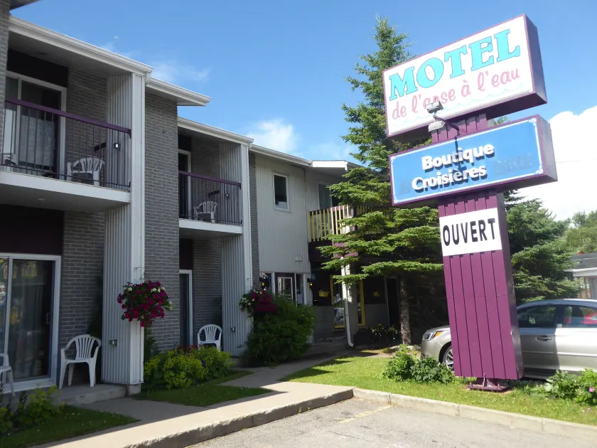 Motel de l'Anse a l'Eau - Image 1