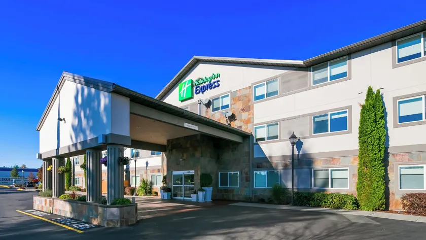 Holiday Inn Express Hotel & Suites Everett by IHG - Image 1