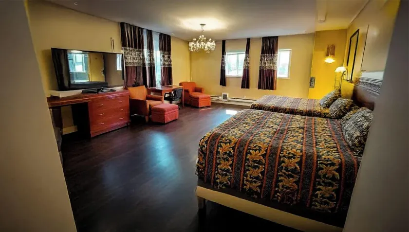 Travel Inn - Image 1
