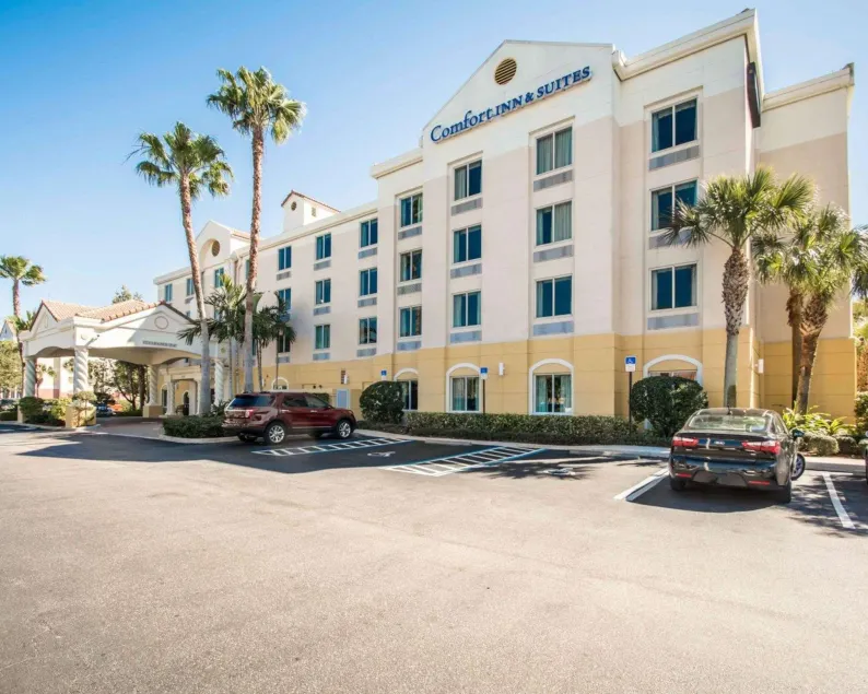 Comfort Inn & Suites Jupiter I-95 - Image 1